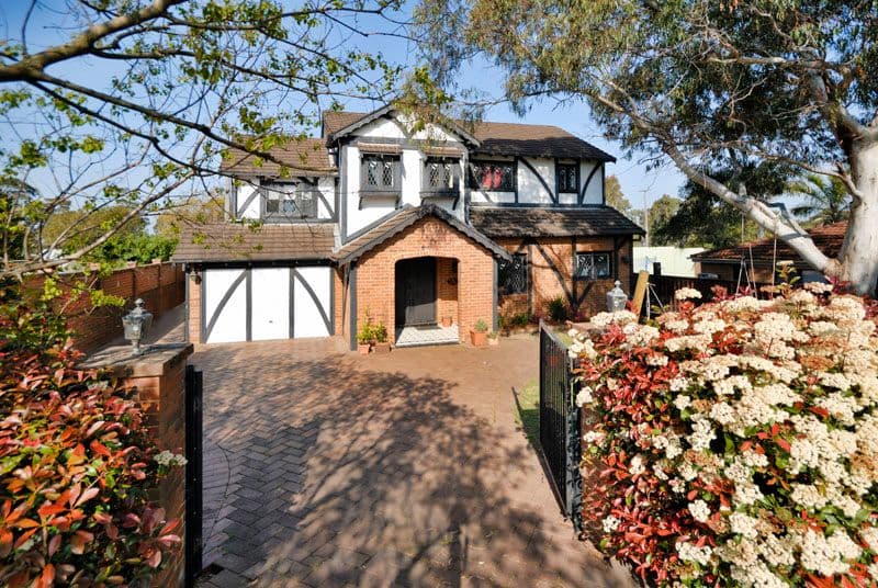 2 Ribbon Gum Close, ALFORDS POINT NSW 2234, Alfords Point - Image 1