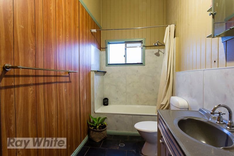 56 Peel Street, Redland Bay QLD 4165, Redland Bay - Thumbnail 5