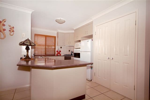 9 Prime Minister Drive, MIDDLE RIDGE QLD 4350, Middle Ridge - Thumbnail 4
