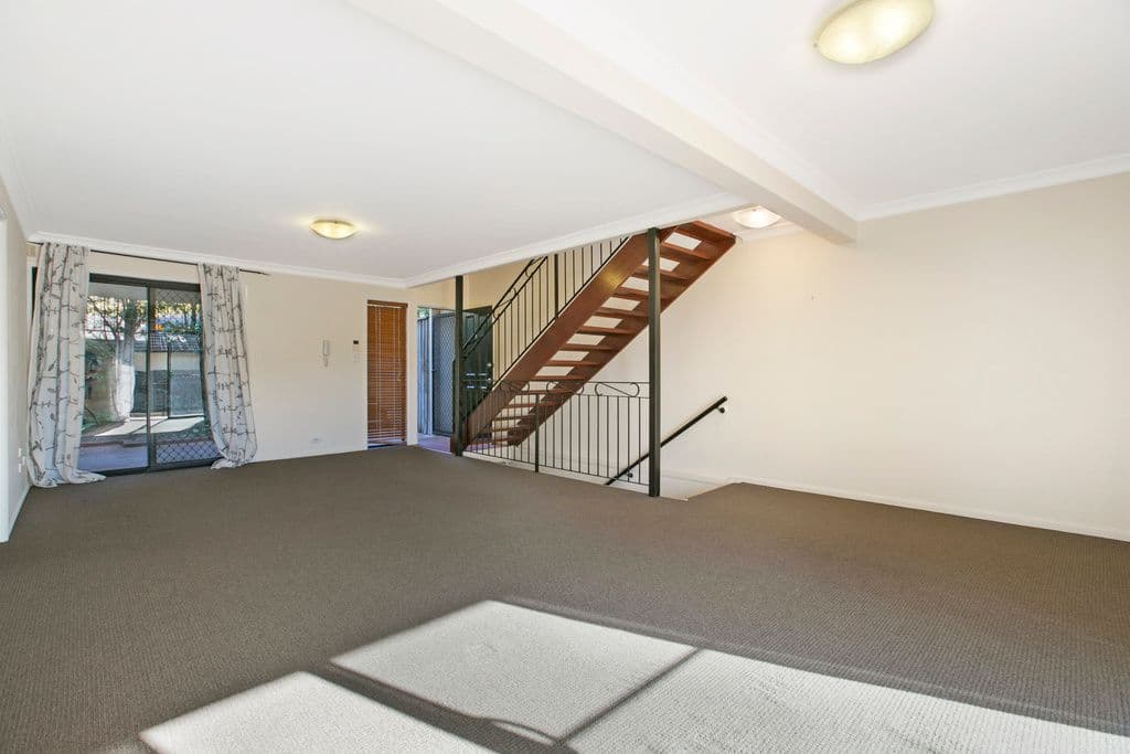 10 Mcilwraith Avenue, BALMORAL QLD 4171, Balmoral - Thumbnail 5