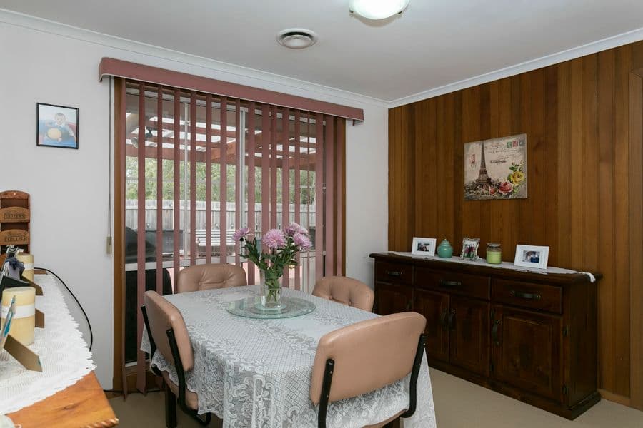 14 Walsingham Crescent, KURUNJANG VIC 3337, Kurunjang - Thumbnail 5