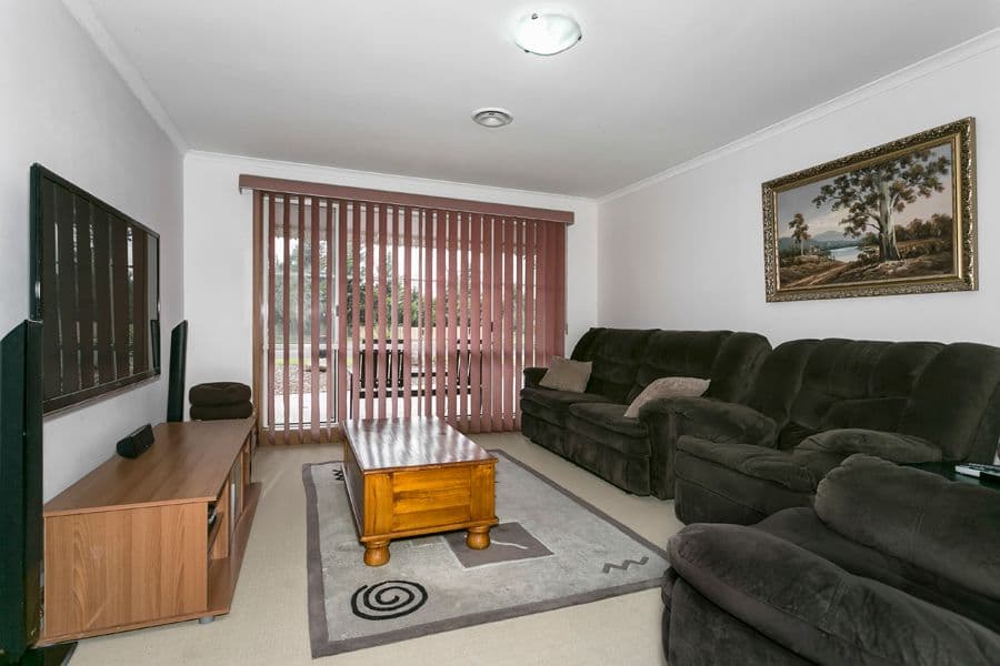 14 Walsingham Crescent, KURUNJANG VIC 3337, Kurunjang - Thumbnail 6