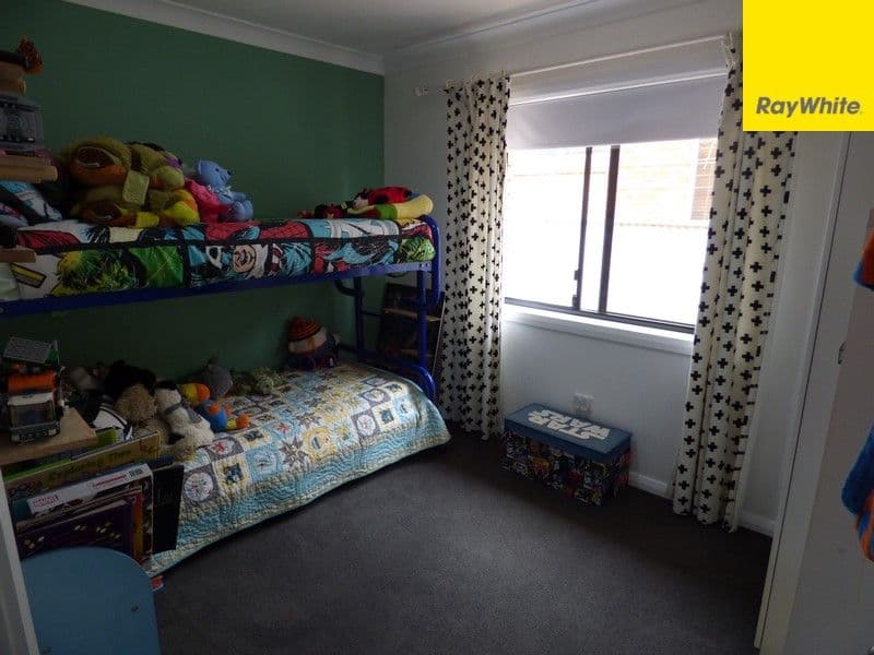 16 Chelsea Crescent, Forbes - Thumbnail 8