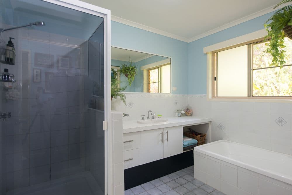 28 Helen Crescent, Wurdong Heights QLD 4680, Wurdong Heights - Thumbnail 7