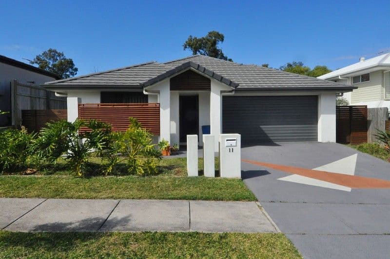 11 Daphne Street, WAKERLEY QLD 4154, Wakerley - Image 1