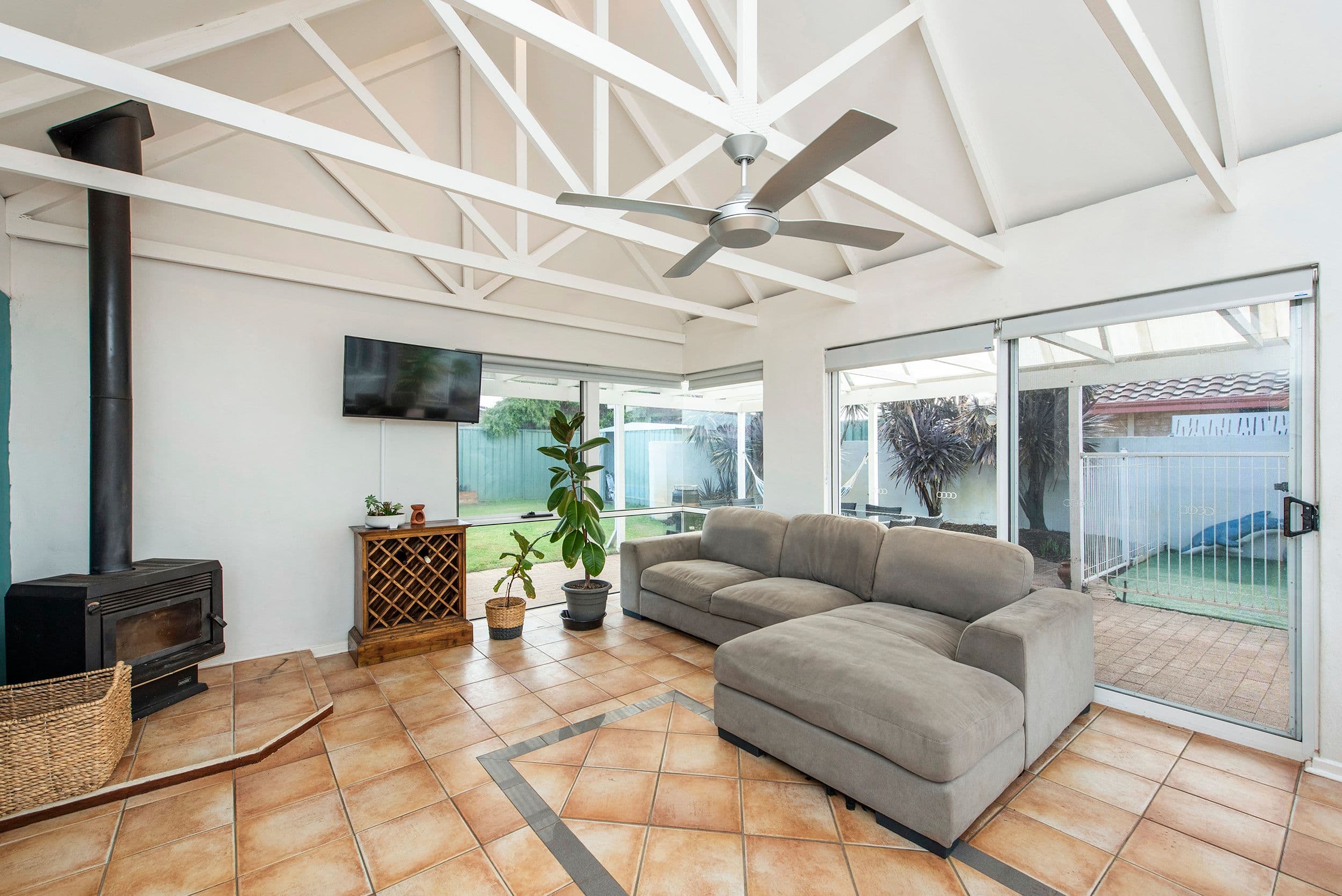 9 Cumberland Way, Waikiki WA 6169, Waikiki - Image 1