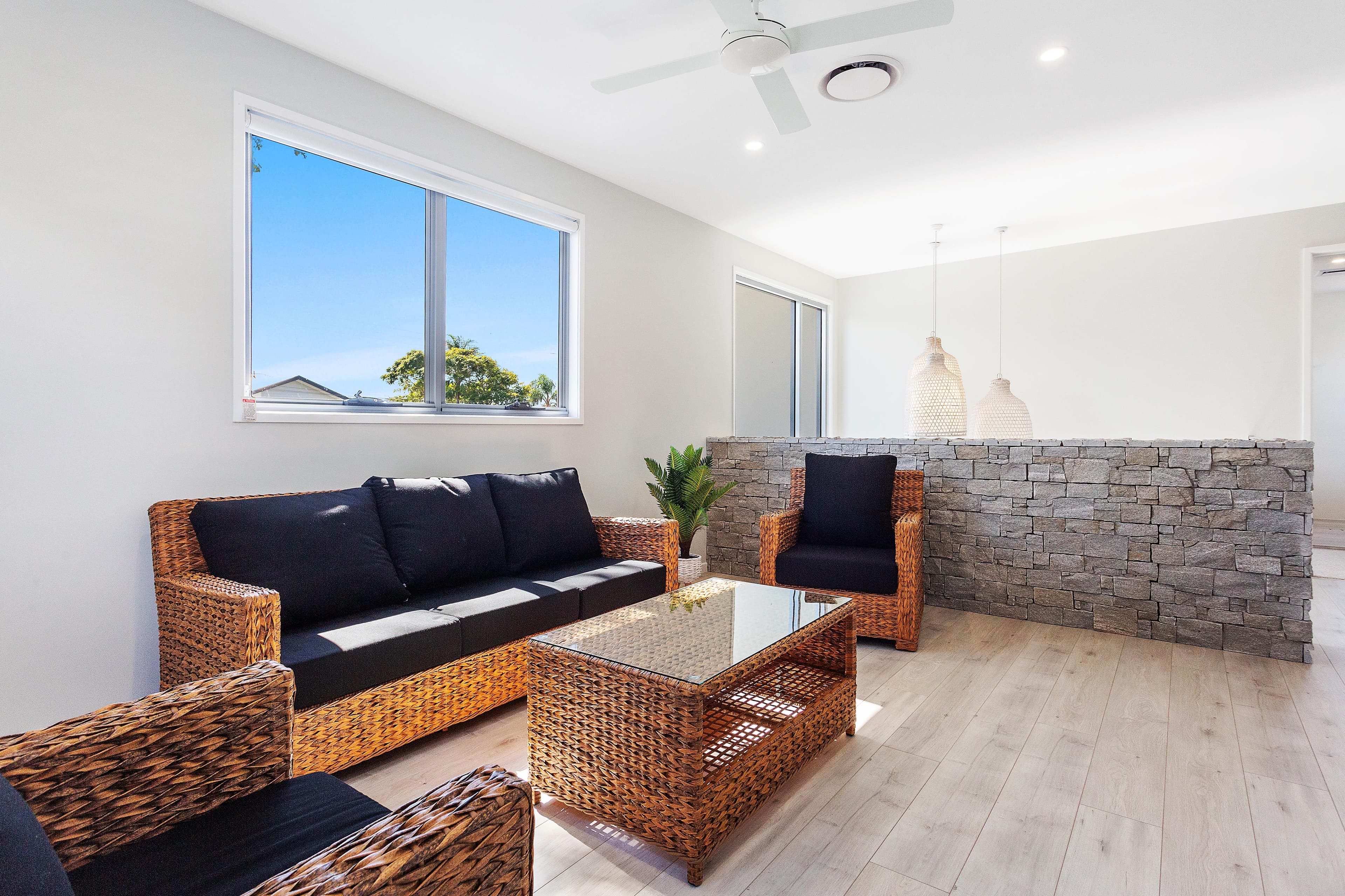 37 Rudd Street, Broadbeach Waters QLD 4218, Broadbeach Waters - Thumbnail 6