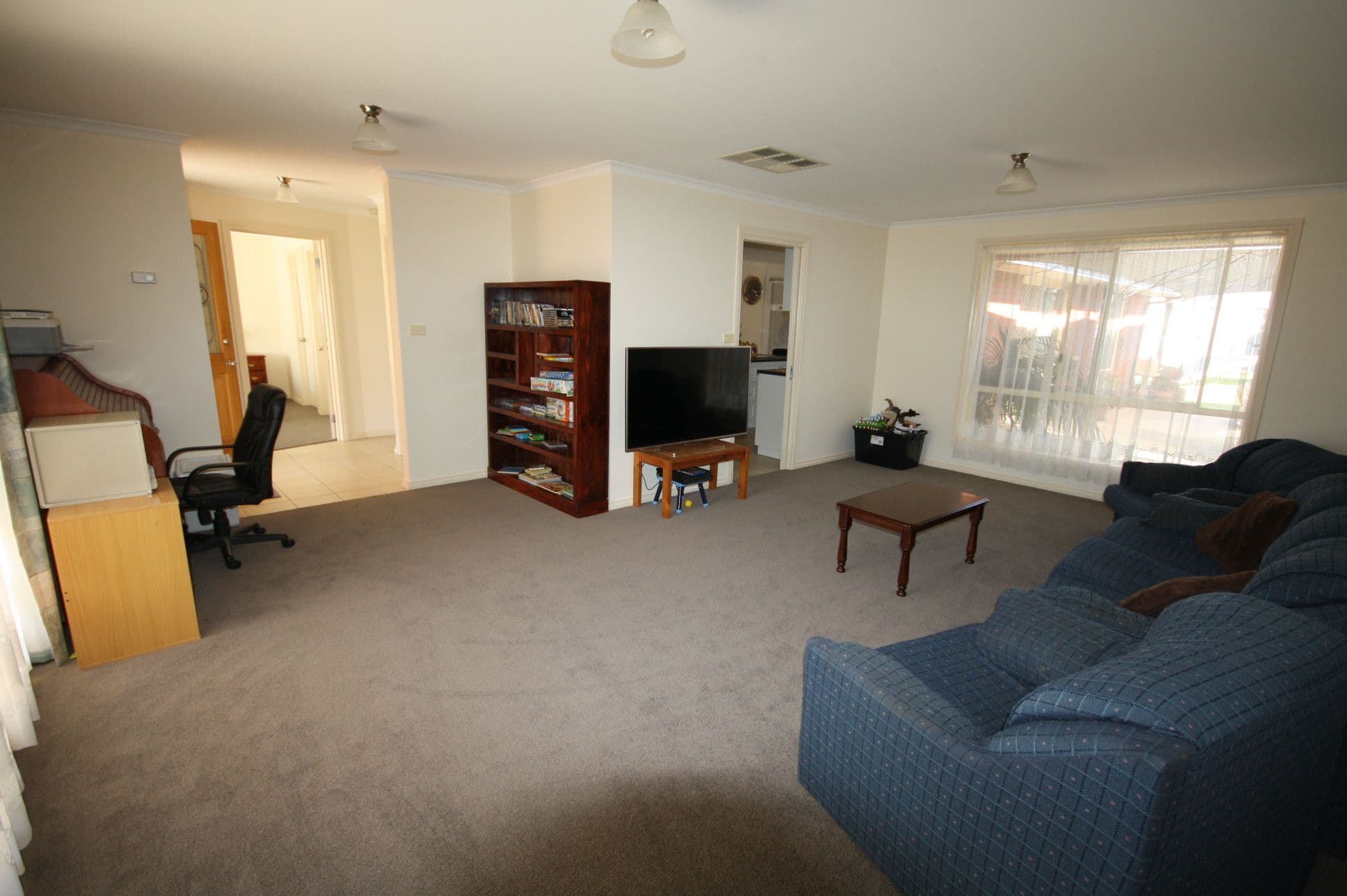 33 Dudley Street, Rochester VIC 3561, Rochester - Thumbnail 2