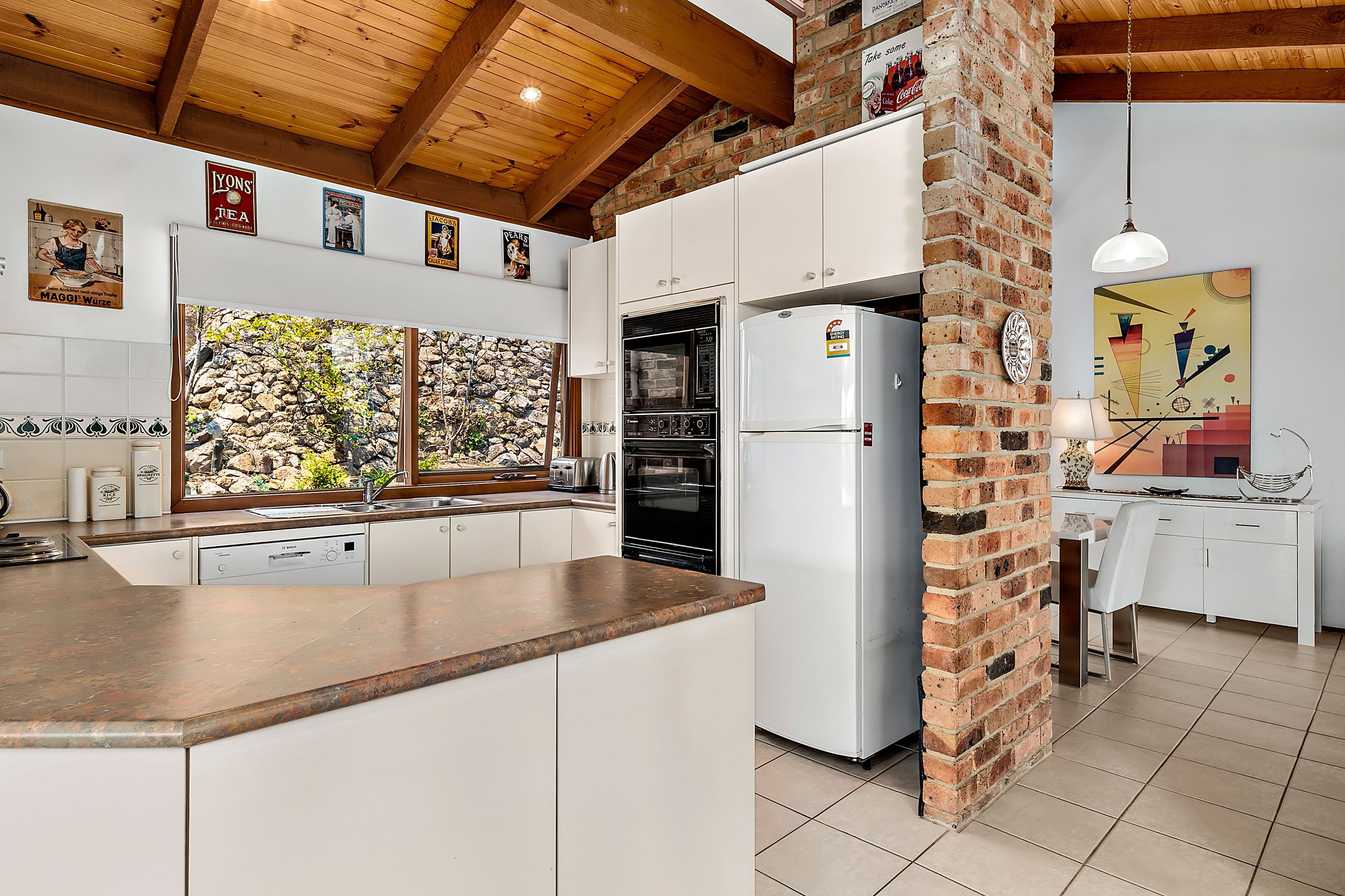 5 Rawlings Place, Fadden ACT 2904, Fadden - Thumbnail 4