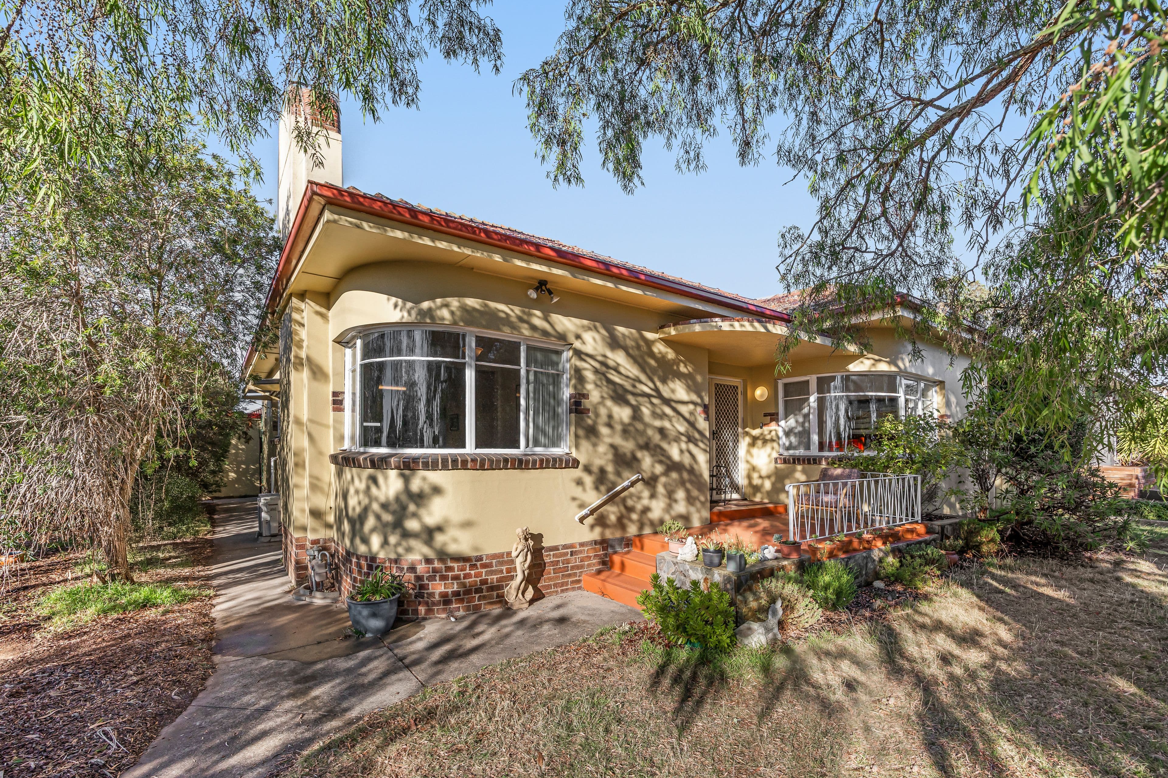 24 Ford Street, Ararat VIC 3377, Ararat - Image 1