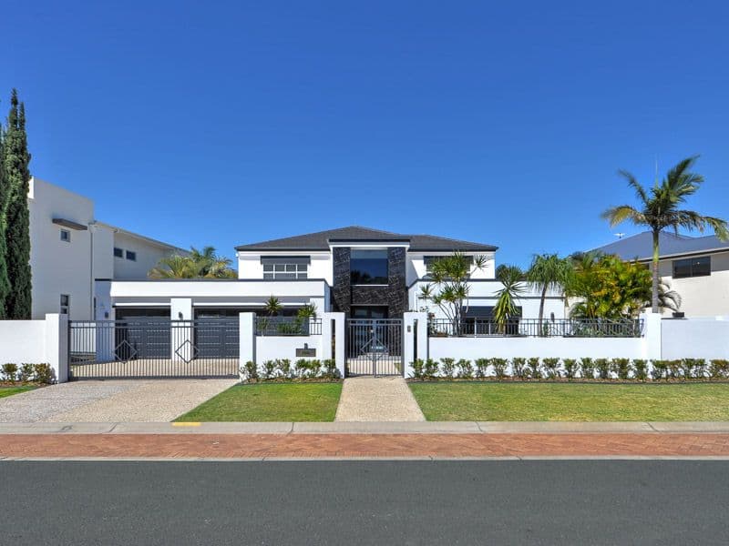 6 Hampton Court, Sovereign Islands QLD 4216, Sovereign Islands - Thumbnail 2