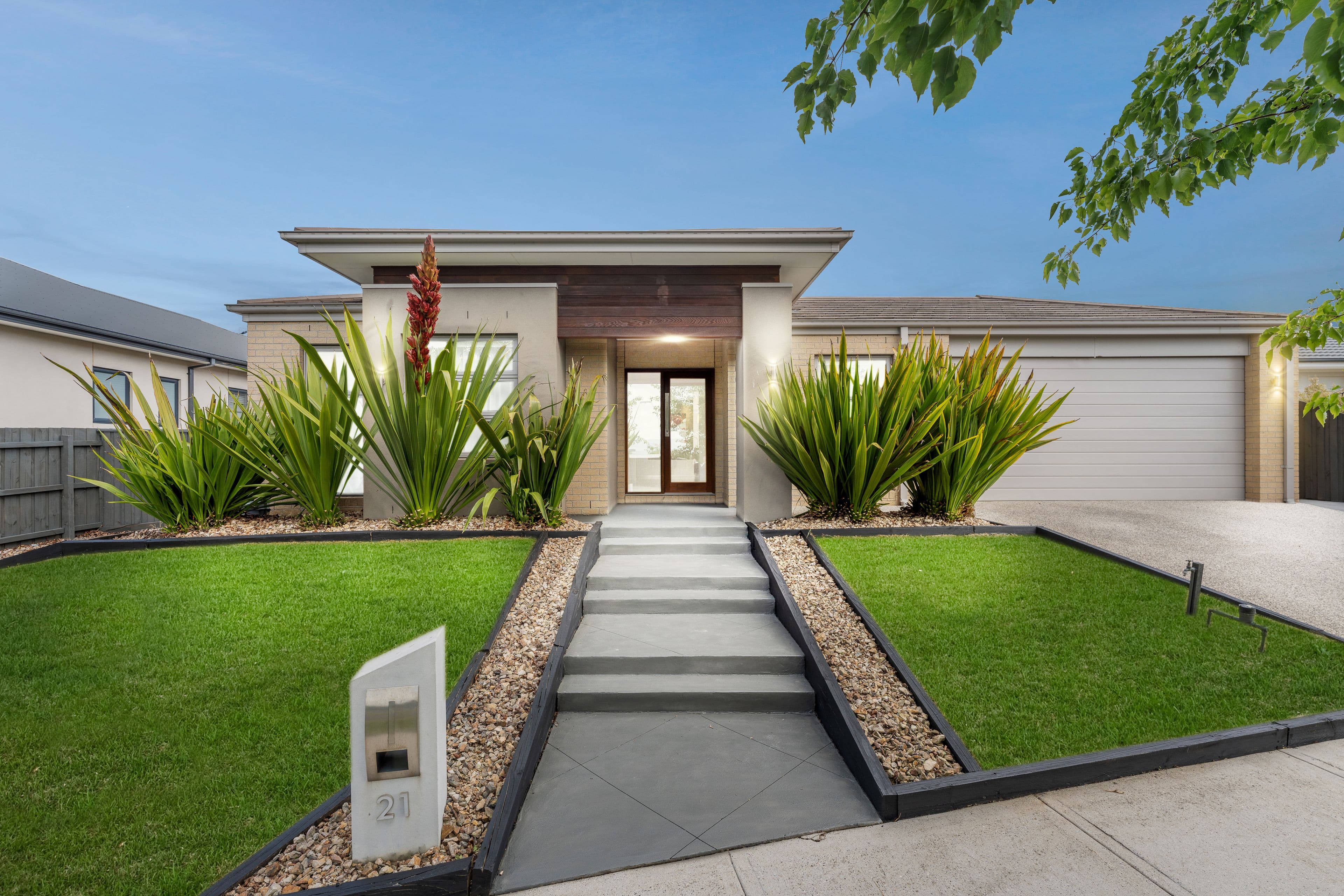 21 Morand Street, Gisborne VIC 3437, Gisborne - Image 1