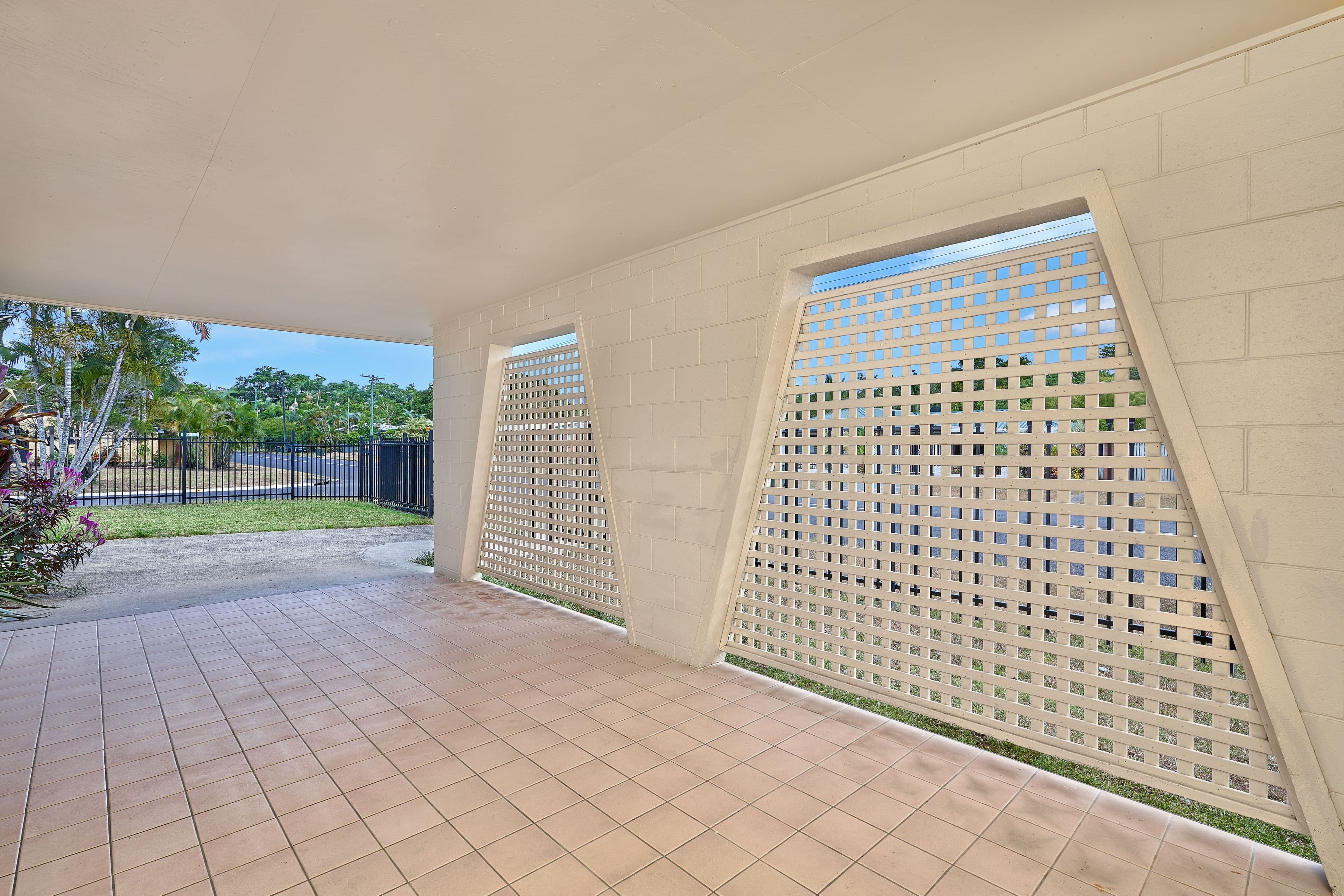 15 Wilcox Close, Manoora QLD 4870, Manoora - Thumbnail 2