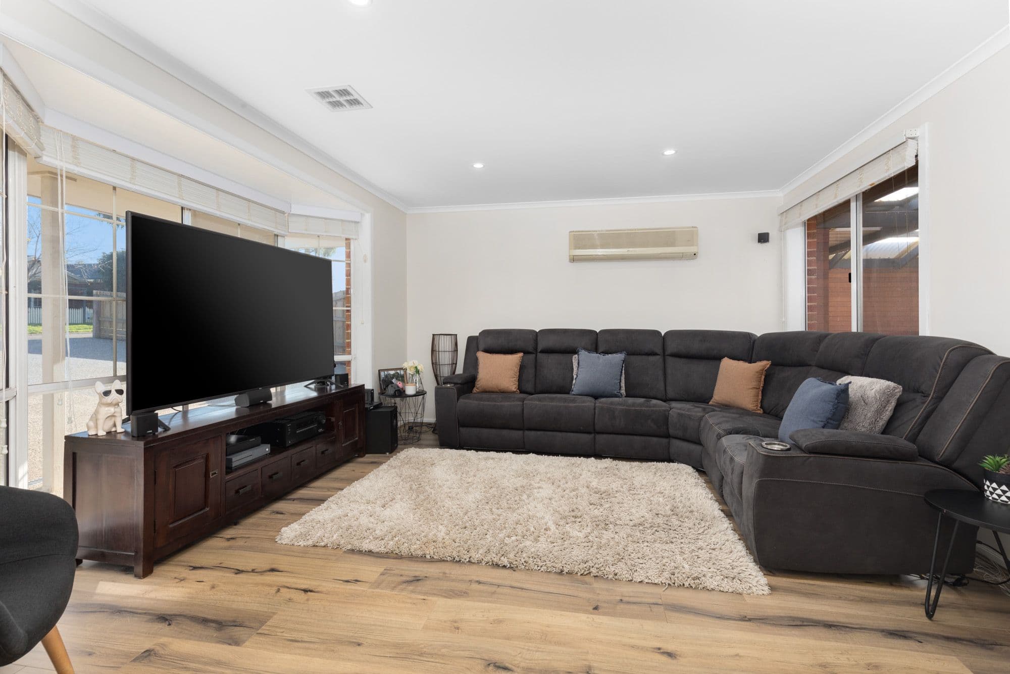 96 Grevillea Crescent, Hoppers Crossing VIC 3029, Hoppers Crossing - Thumbnail 2