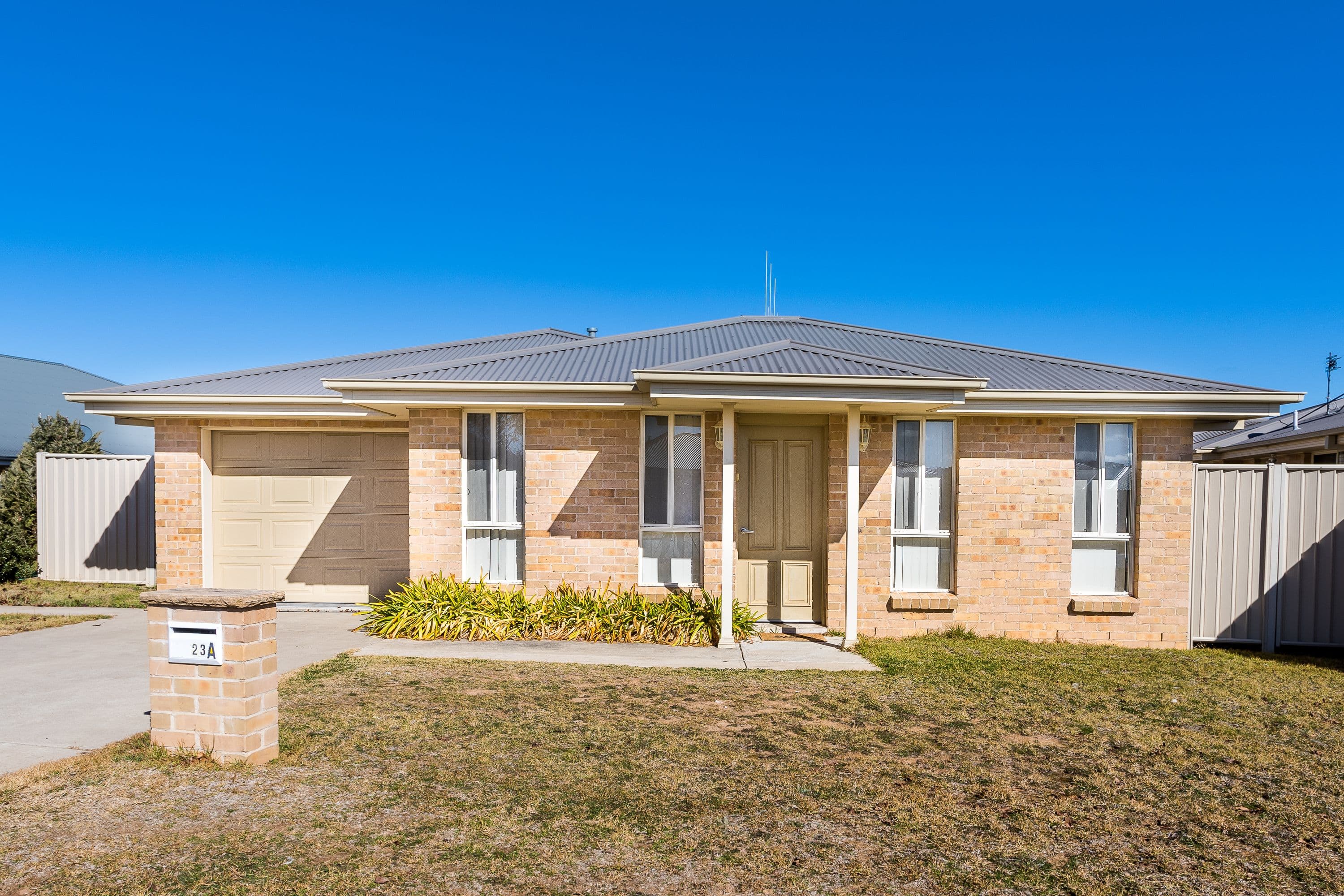 23 Botanic Way, Orange - Image 1