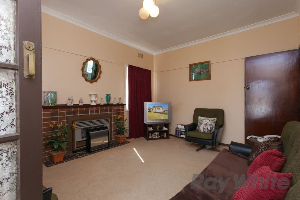 35 Schroder Avenue, GATESHEAD NSW 2290, Gateshead - Thumbnail 3