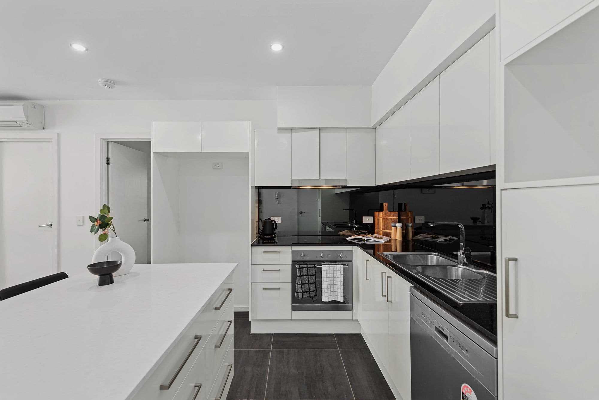 22 Onslow Street, Ascot QLD 4007, Ascot - Thumbnail 6