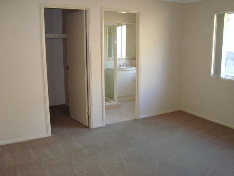 11 Macdonald Avenue, UPPER COOMERA QLD 4209, Upper Coomera - Thumbnail 5