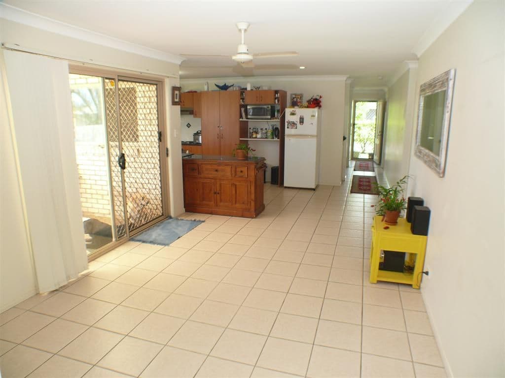 17 Billinghurst Crescent, UPPER COOMERA QLD 4209, Upper Coomera - Thumbnail 4