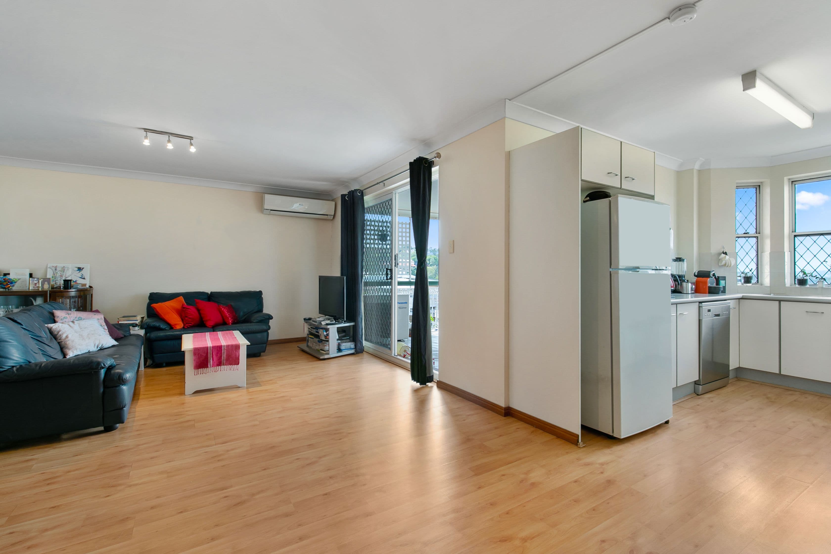 8 Little Street, Albion QLD 4010, Albion - Thumbnail 2