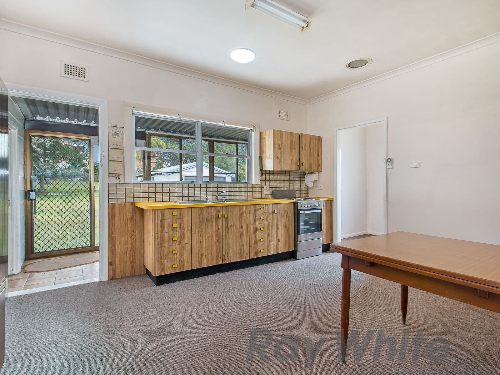 28 Tudor Street, Belmont - Thumbnail 7