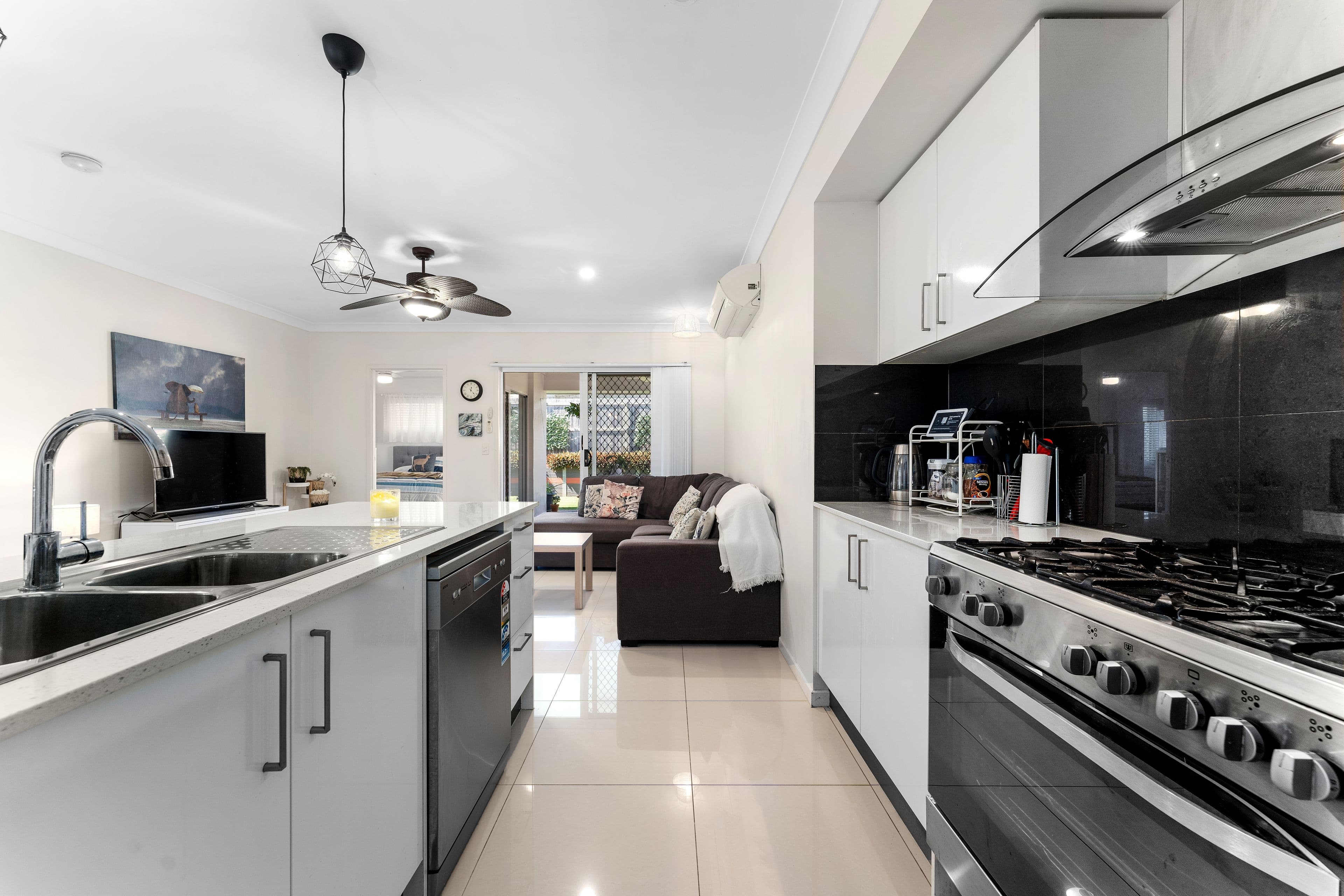 5 Jersey Street, North Lakes QLD 4509, North Lakes - Thumbnail 4