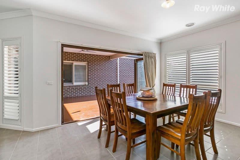 111 Livingstone Boulevard, Pakenham VIC 3810, Pakenham - Thumbnail 7