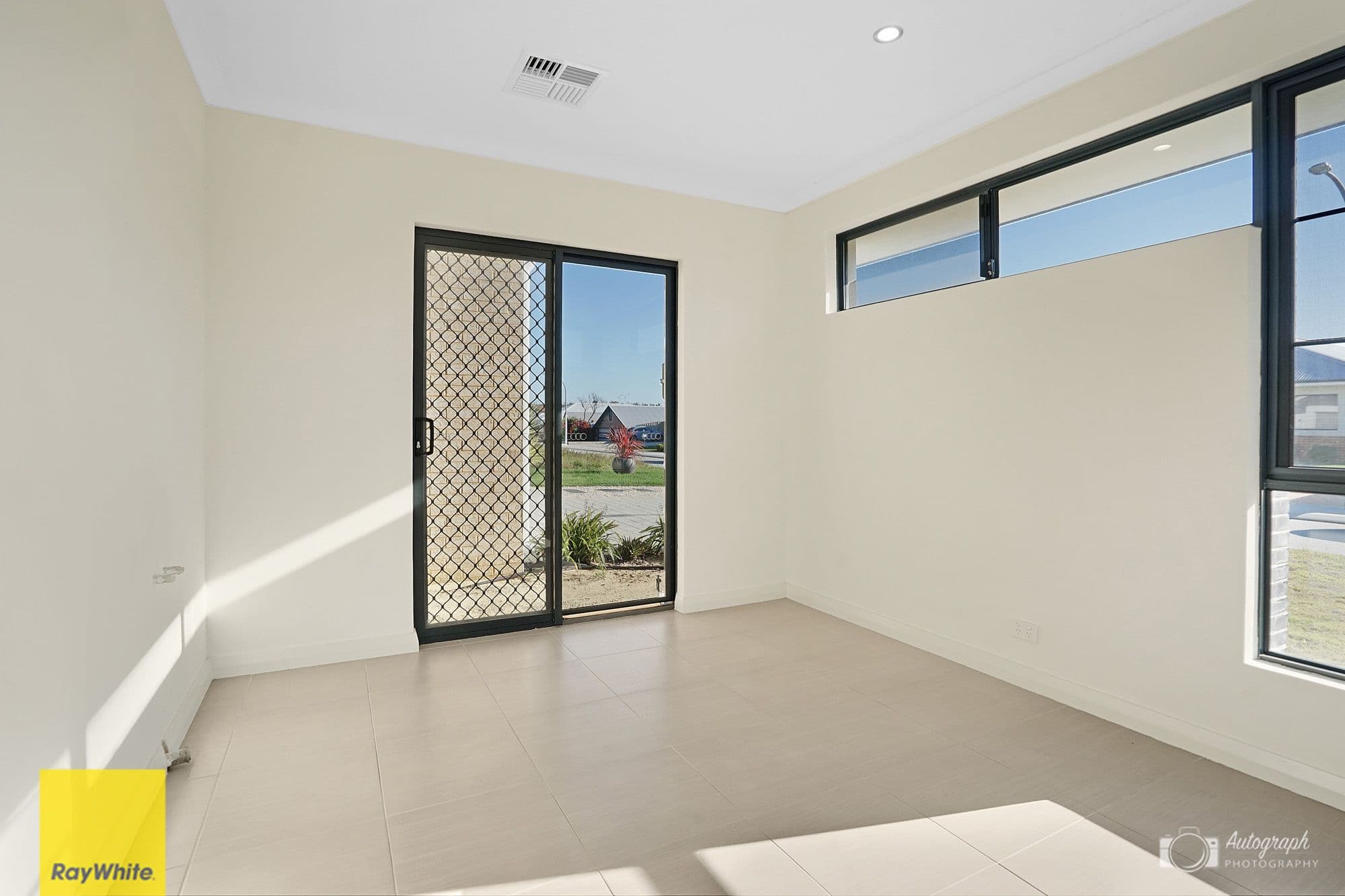3 Ashtead Way, Landsdale WA 6065, Landsdale - Thumbnail 7
