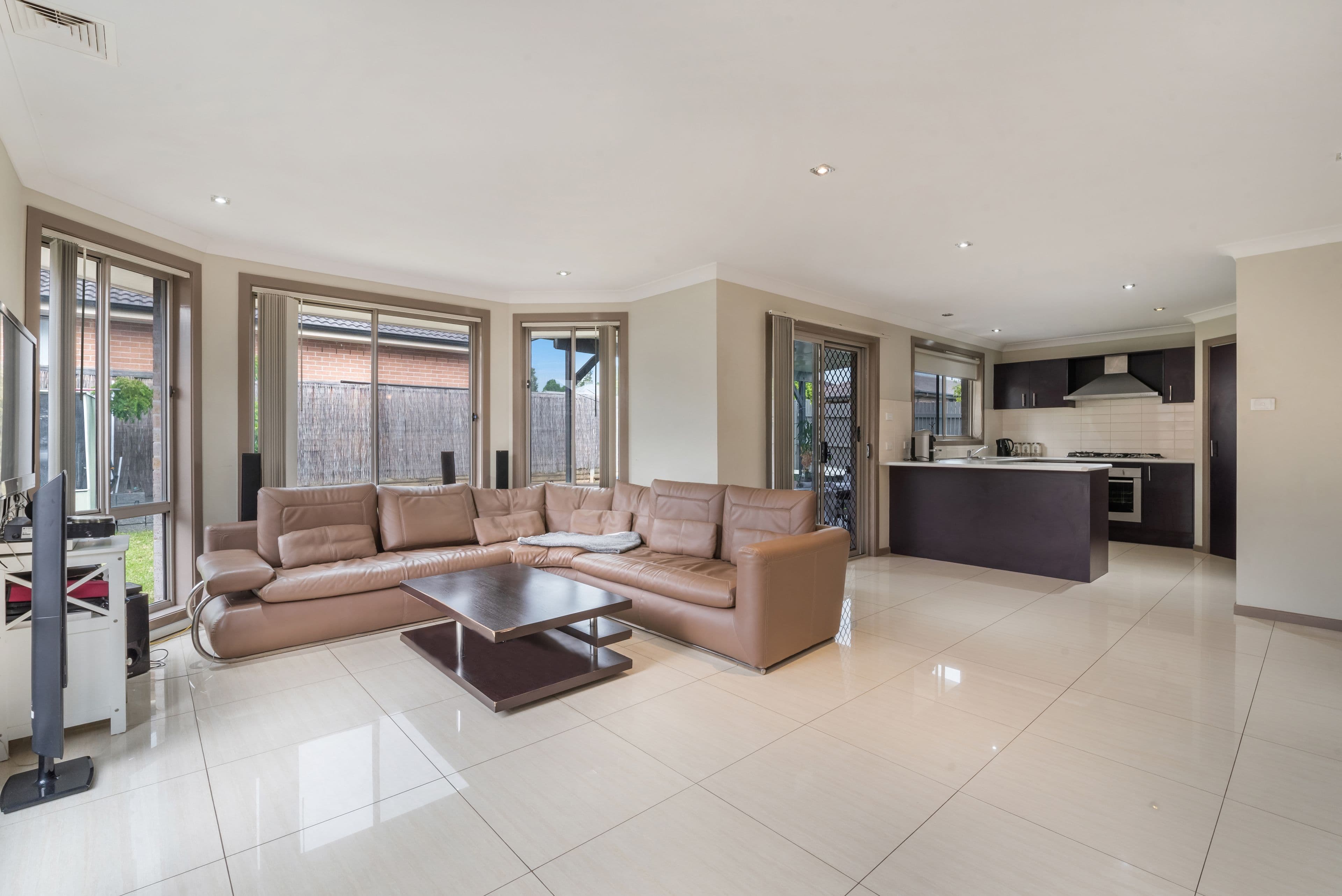 10 Ivor Avenue, Middleton Grange NSW 2171, Middleton Grange - Thumbnail 7