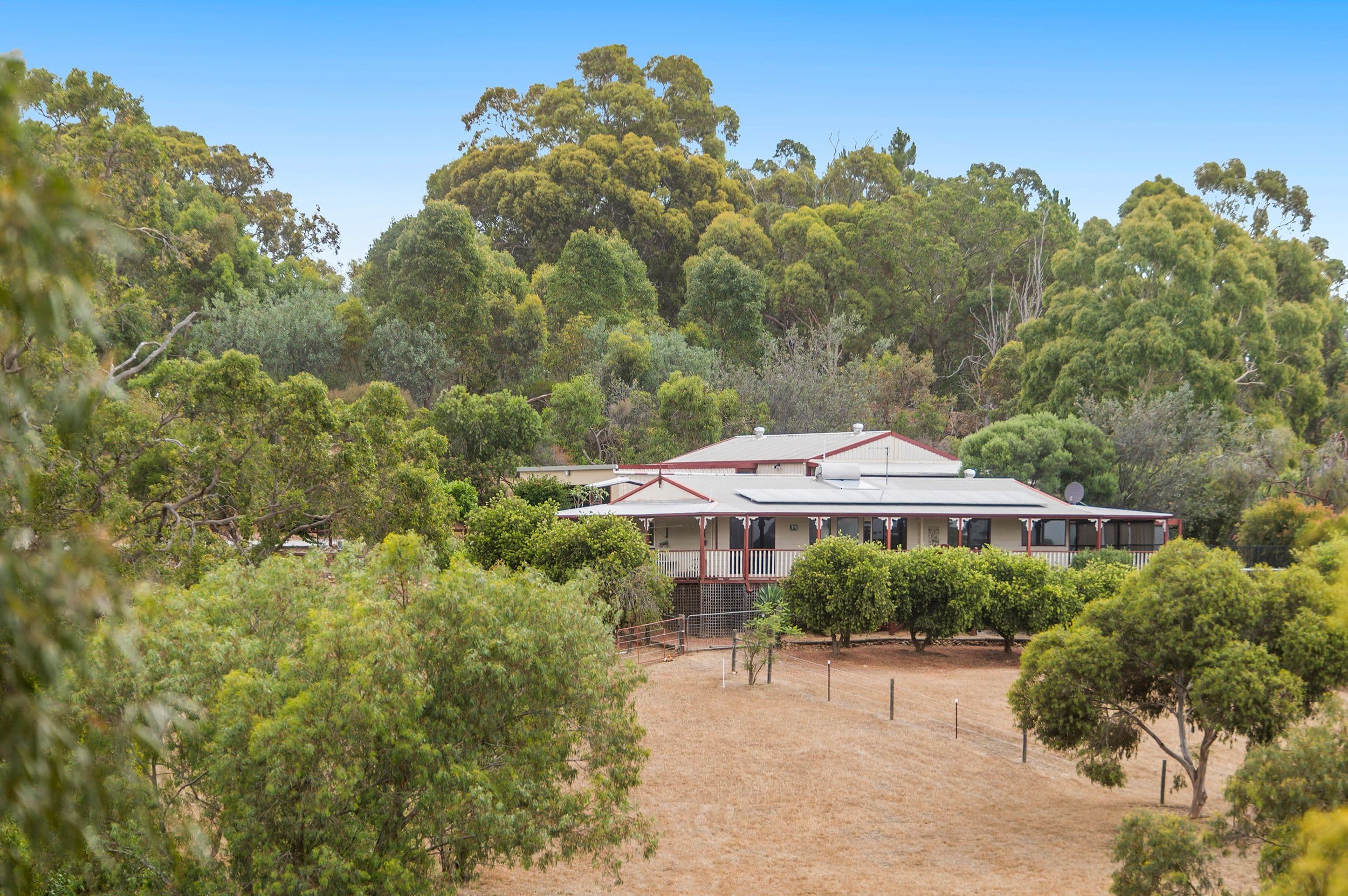 14 Tombs Court, Bullsbrook WA 6084, Bullsbrook - Thumbnail 2