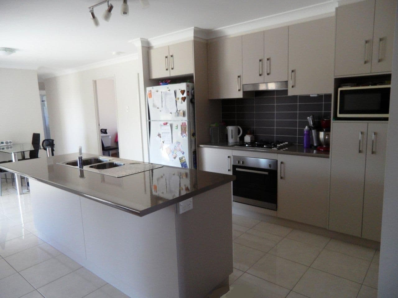 30 Petersens Road, KINGSTHORPE QLD 4400, Kingsthorpe - Thumbnail 3