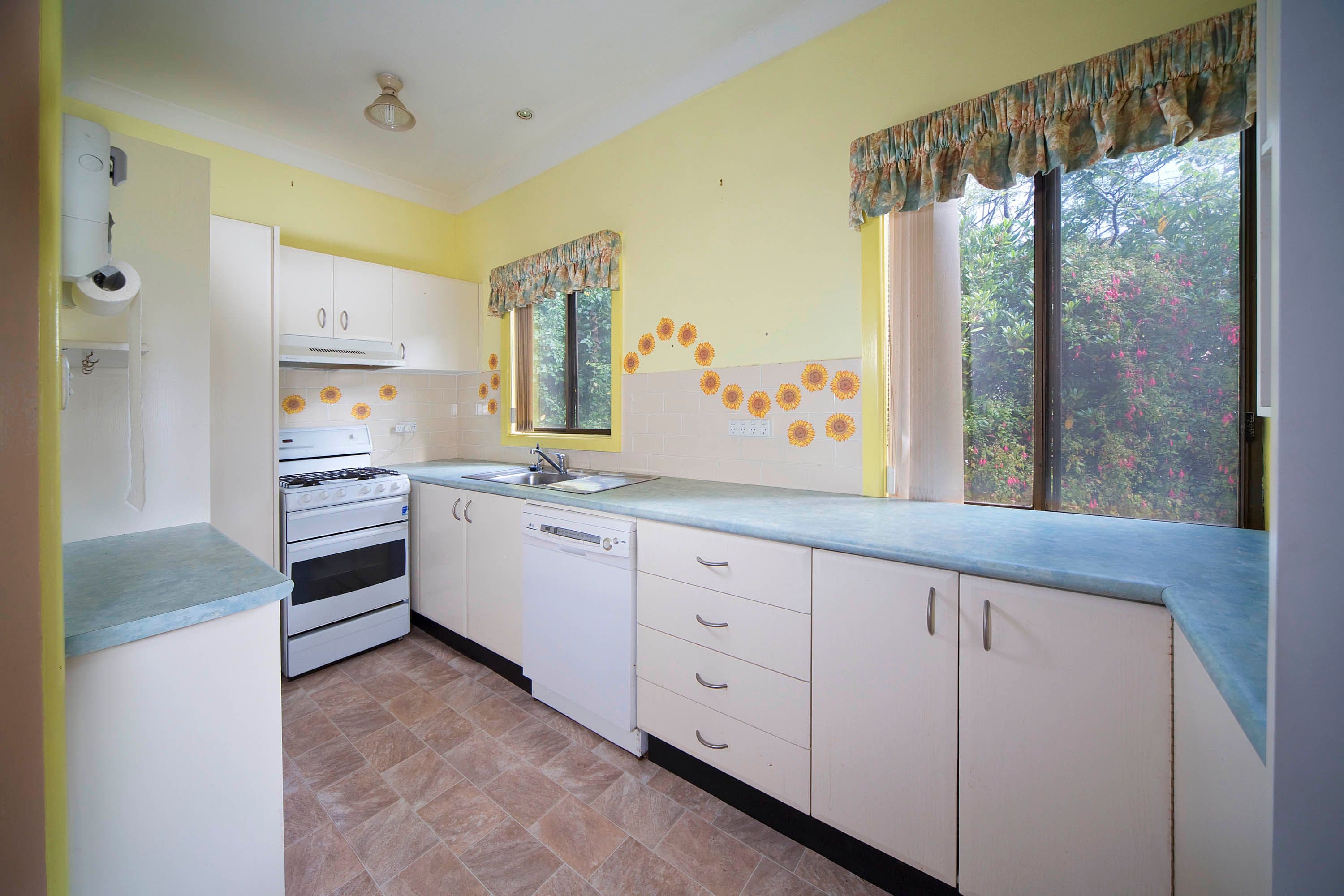 11 Bellevue Crescent, MEDLOW BATH NSW 2780, Medlow Bath - Thumbnail 4