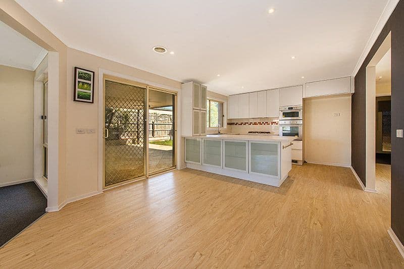 27 Raffindale Crescent, Cranbourne West VIC 3977, Cranbourne West - Thumbnail 4