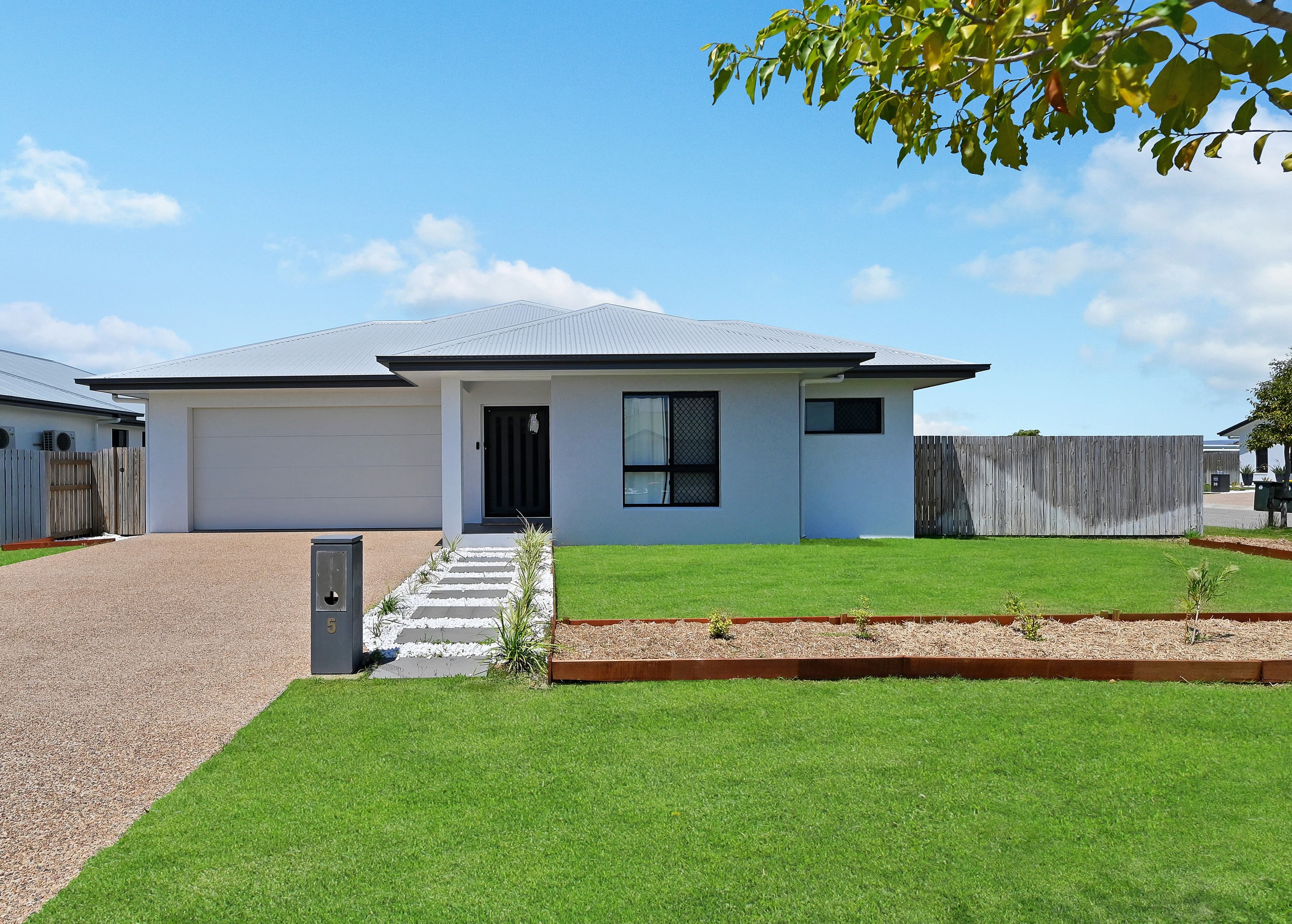 5 Coolamon Street, Mount Low QLD 4818, Mount Low - Image 1