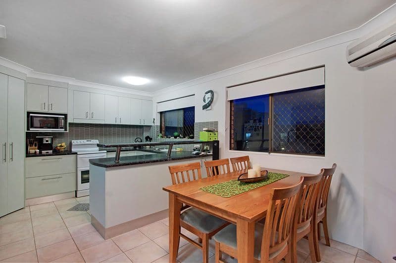 77 Golden Four Drive, BILINGA QLD 4225, Bilinga - Thumbnail 4