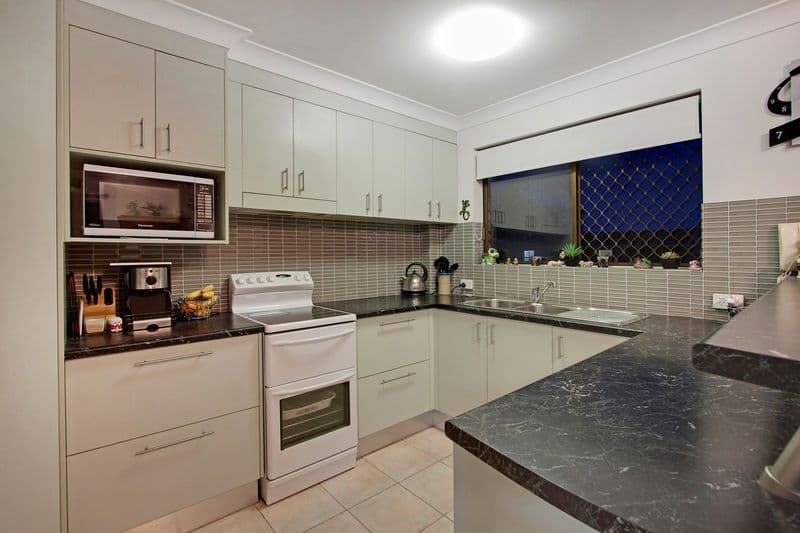 77 Golden Four Drive, BILINGA QLD 4225, Bilinga - Thumbnail 5