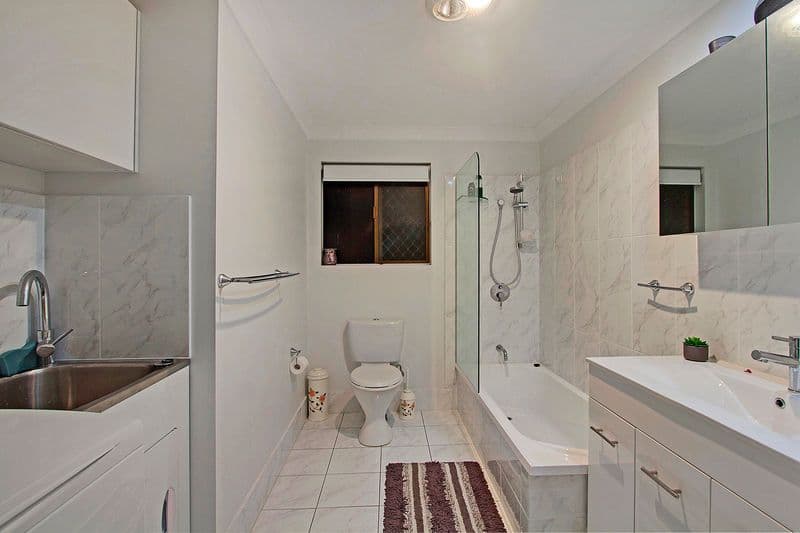 77 Golden Four Drive, BILINGA QLD 4225, Bilinga - Thumbnail 6