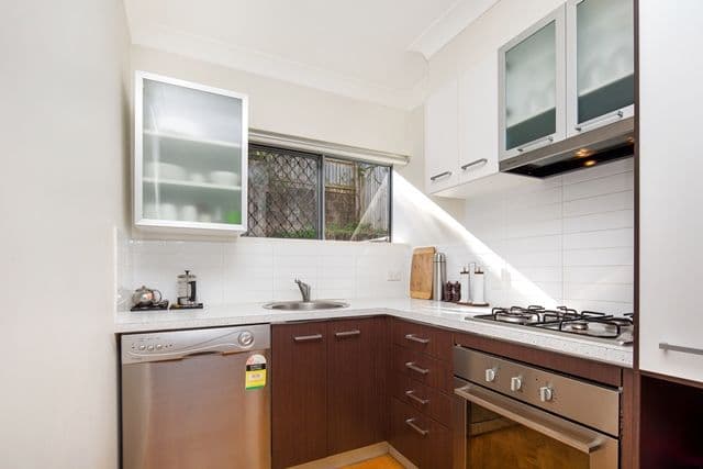 5 Todd Street, TARINGA QLD 4068, Taringa - Thumbnail 3