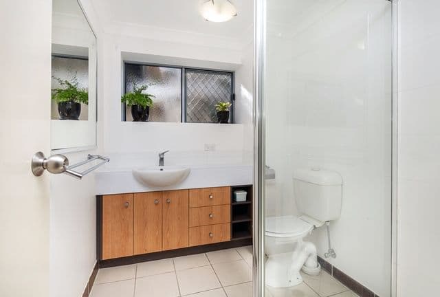 5 Todd Street, TARINGA QLD 4068, Taringa - Thumbnail 5