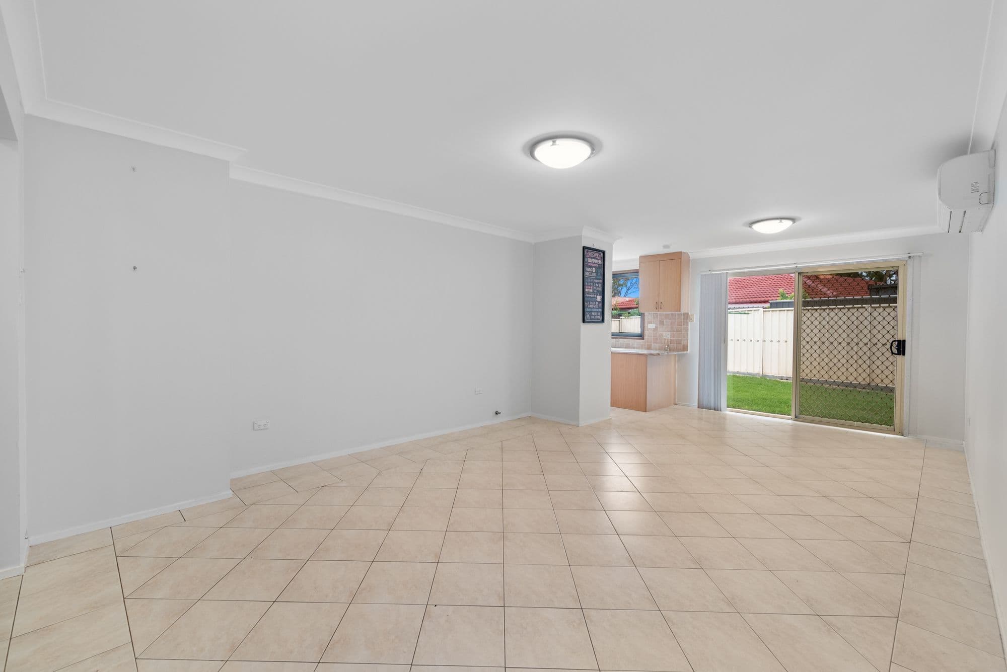 6 Packard Close, Ingleburn NSW 2565, Ingleburn - Thumbnail 3