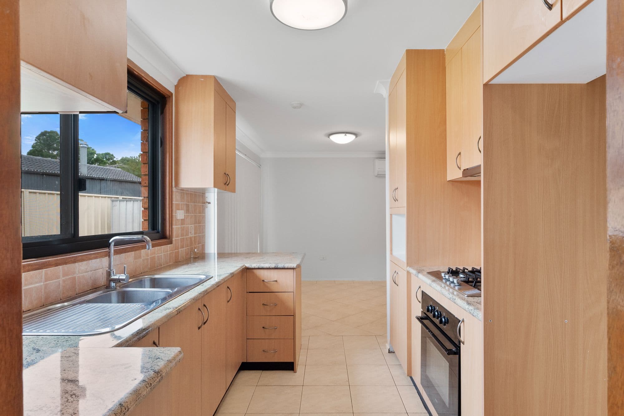6 Packard Close, Ingleburn NSW 2565, Ingleburn - Thumbnail 5