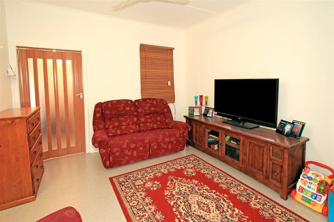 35 Dunlop Street, PORT CURTIS QLD 4700, Port Curtis - Thumbnail 3