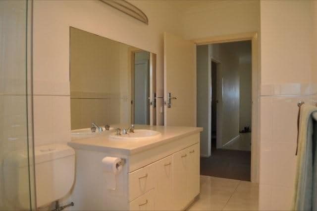 69 Elizabeth Street, WAHGUNYAH VIC 3687, Wahgunyah - Thumbnail 2