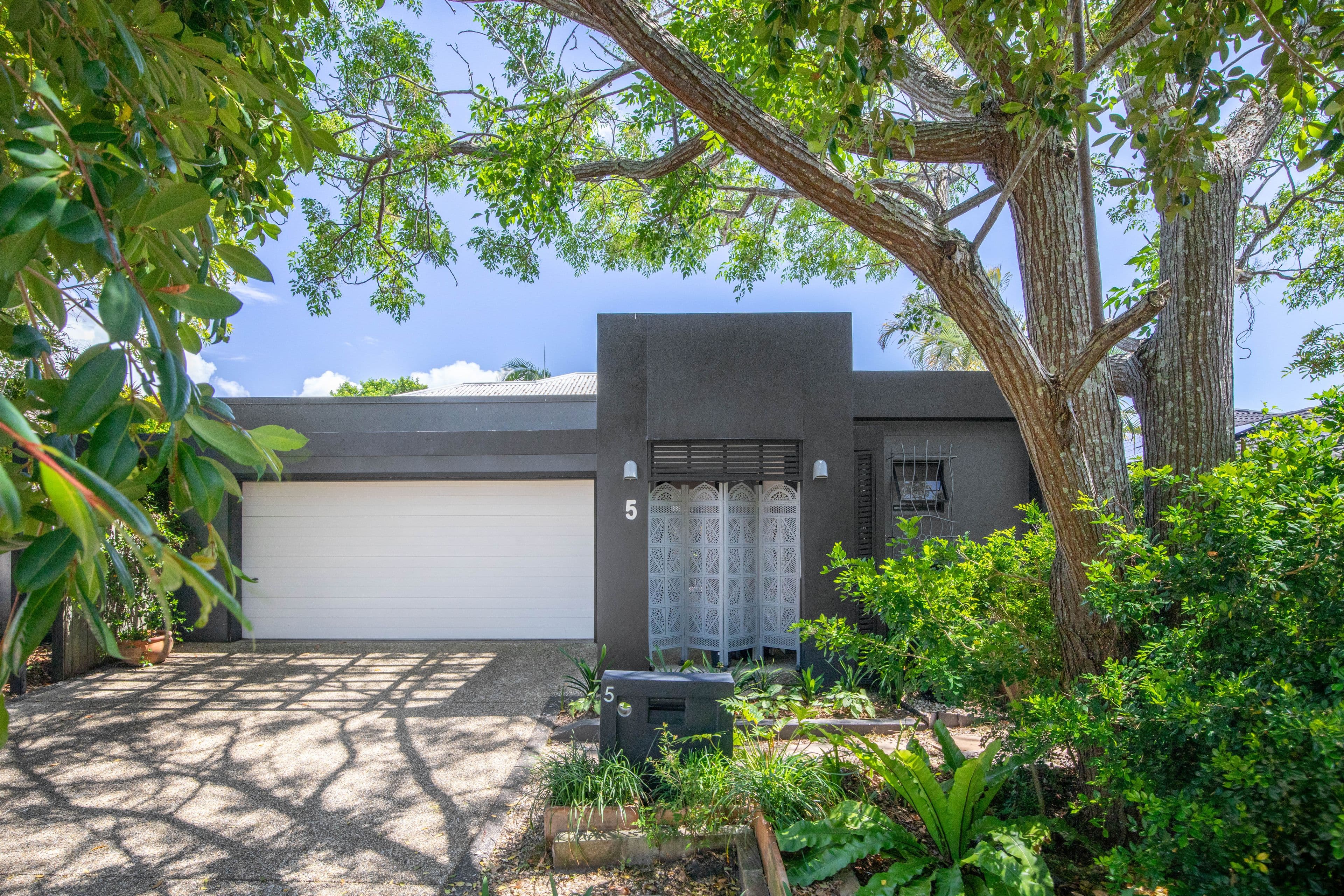 5 Wisteria Place, Currimundi QLD 4551, Currimundi - Thumbnail 2