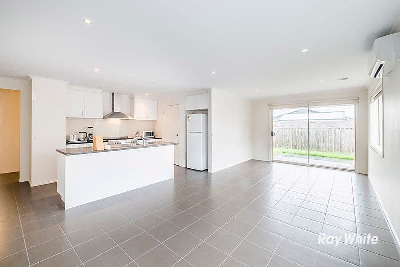 17 Stocks Drive, Cranbourne West VIC 3977, Cranbourne West - Thumbnail 4