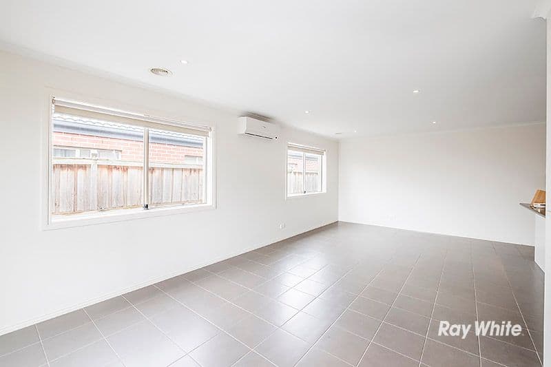 17 Stocks Drive, Cranbourne West VIC 3977, Cranbourne West - Thumbnail 6