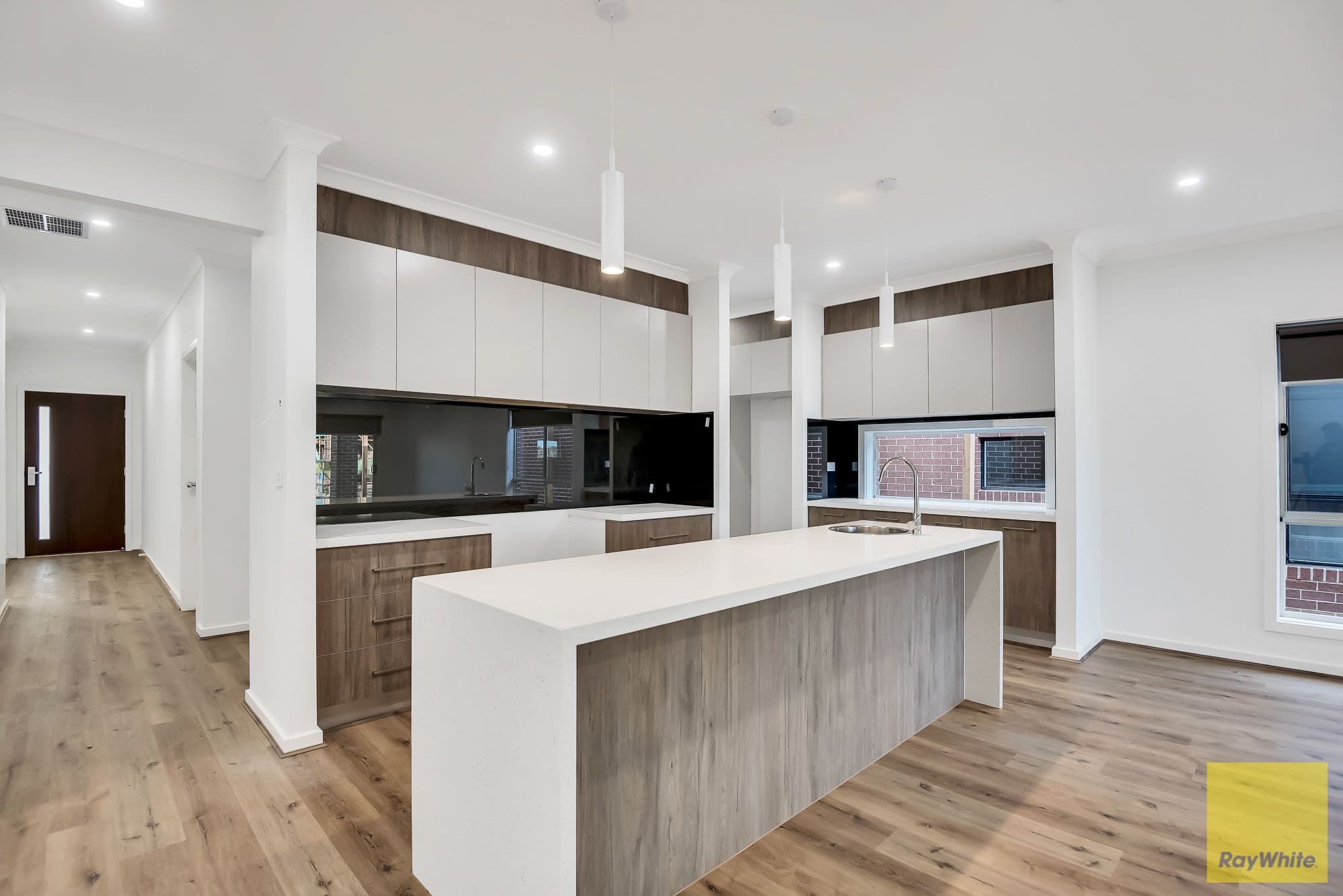 28 Twyford Way, Tarneit VIC 3029, Tarneit - Thumbnail 2
