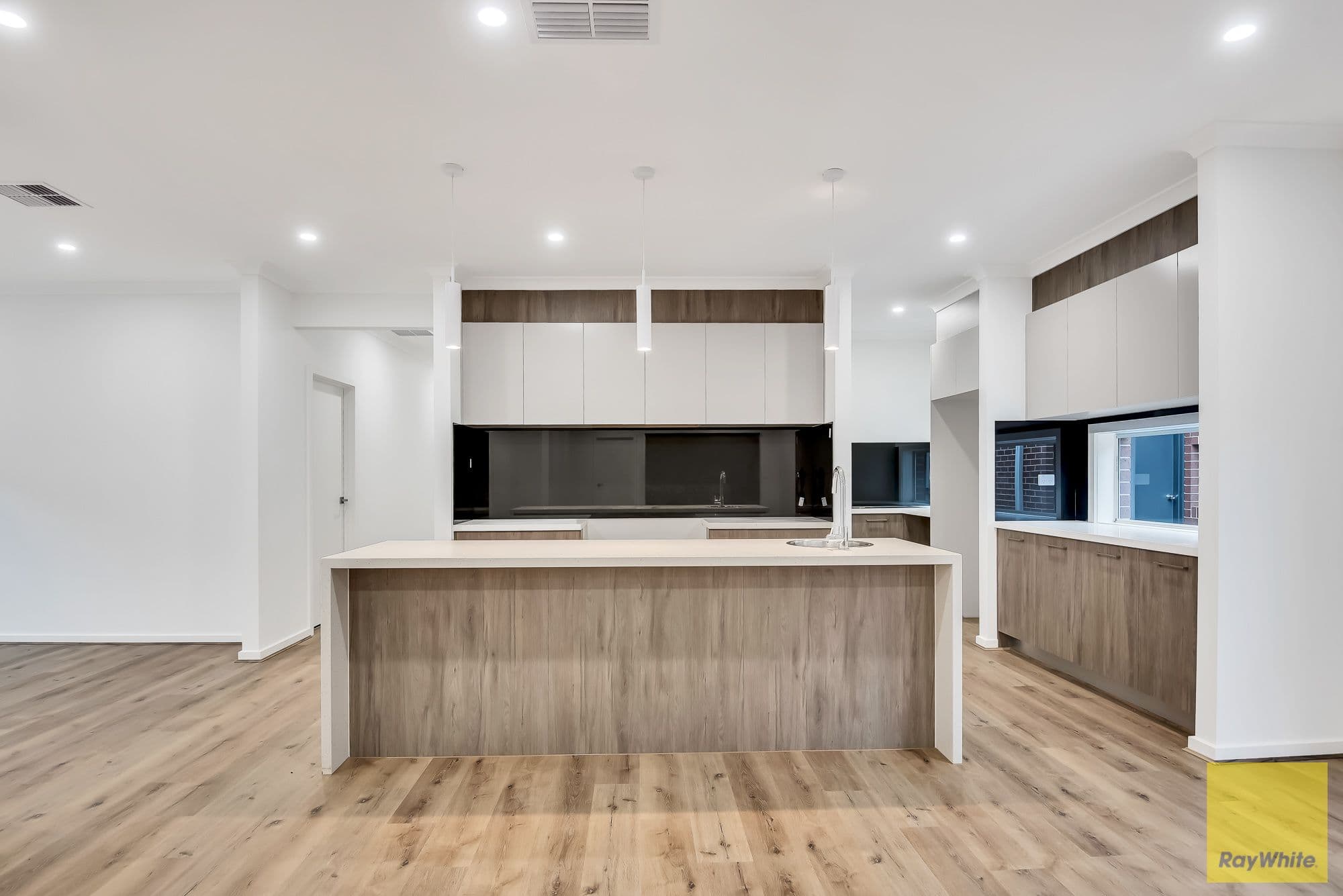 28 Twyford Way, Tarneit VIC 3029, Tarneit - Thumbnail 3