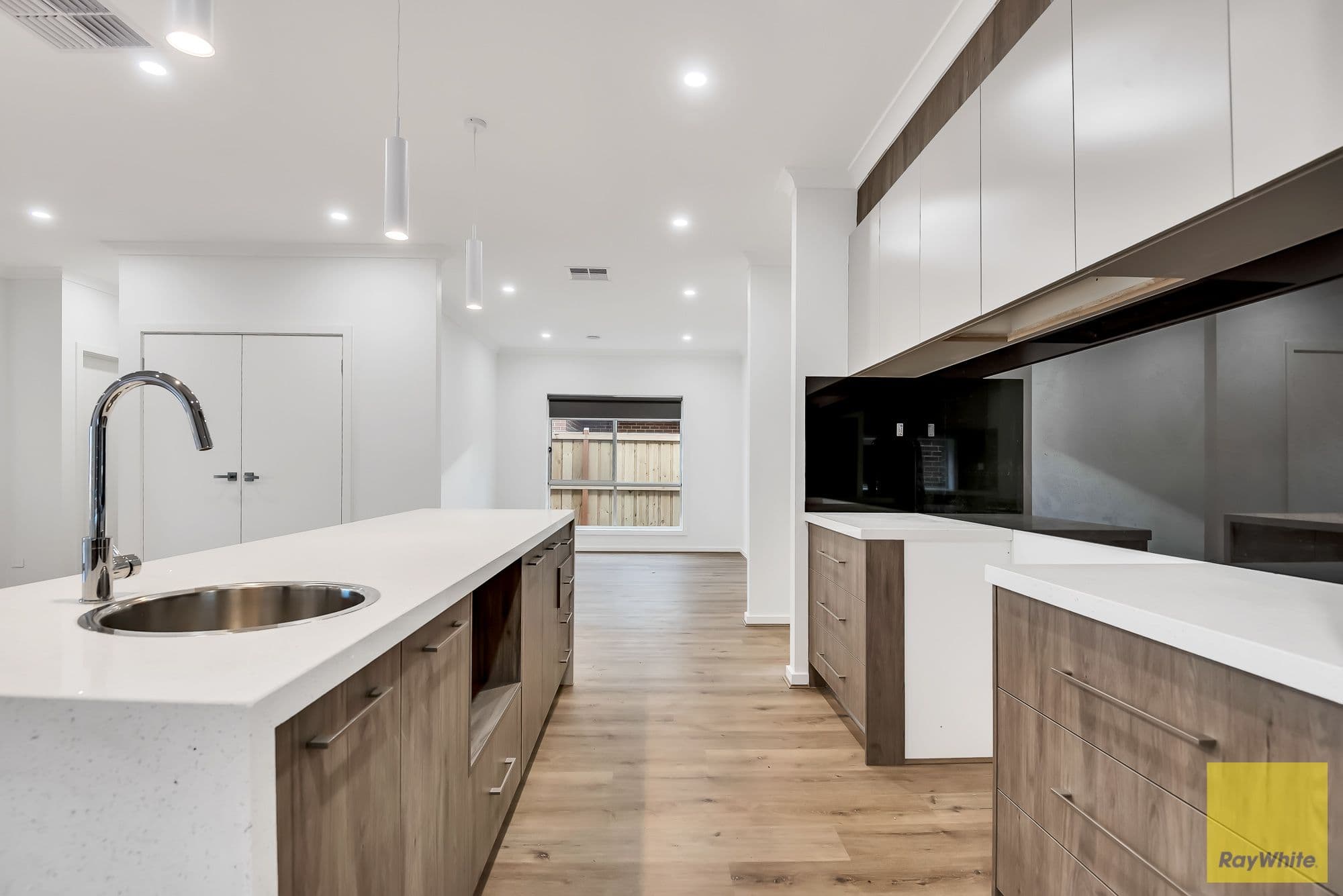 28 Twyford Way, Tarneit VIC 3029, Tarneit - Thumbnail 4