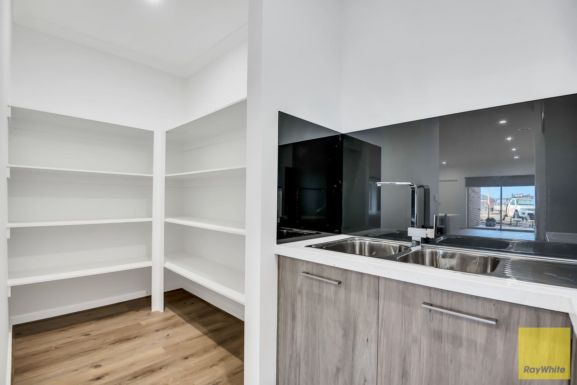28 Twyford Way, Tarneit VIC 3029, Tarneit - Thumbnail 5